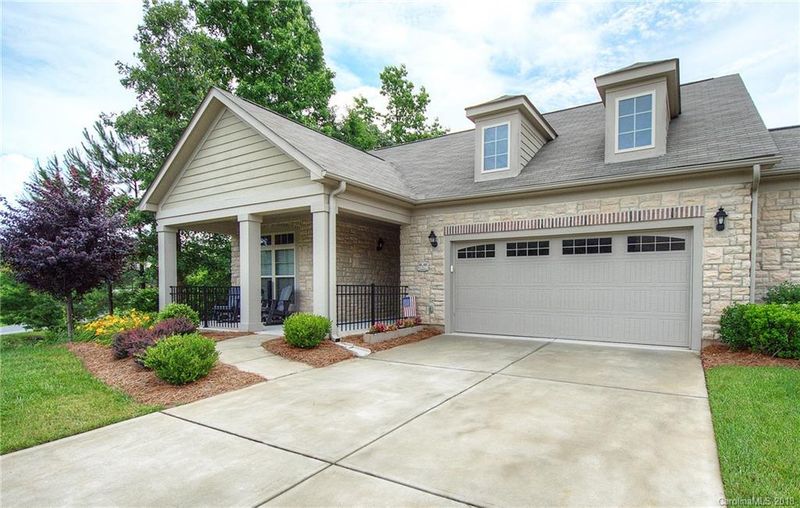 3539 South Bank Ct, Matthews, NC 28105