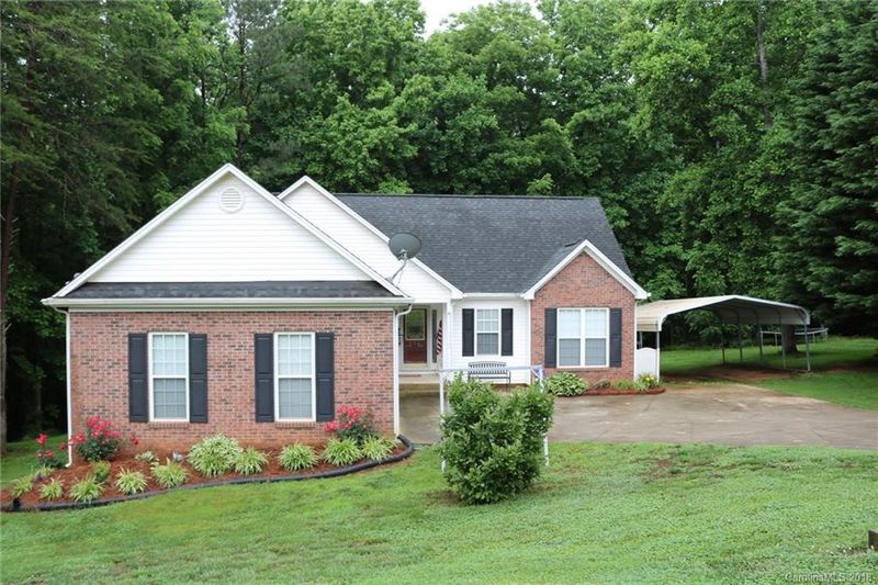 514 Sara Ct, Gastonia, NC 28052