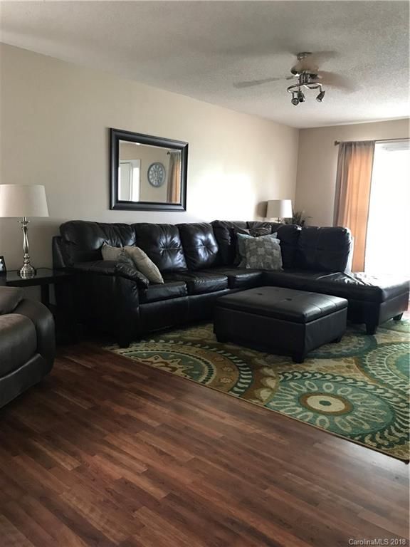 2524 Bathgate Ln, Matthews, NC 28105
