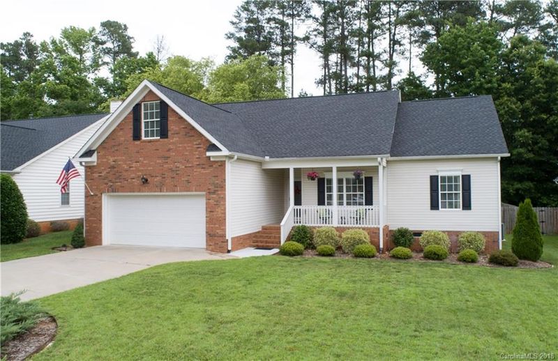 1566 Brandyhill Dr, Rock Hill, SC 29732