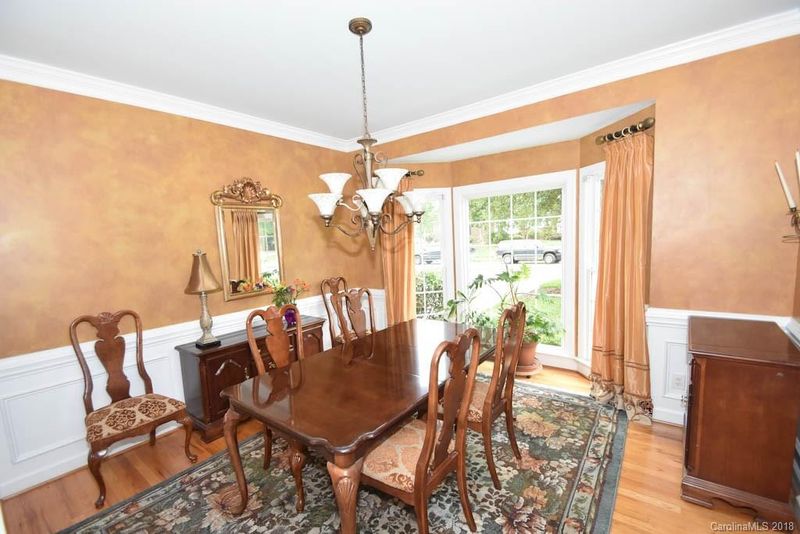 1102 Foxfield Rd, Waxhaw, NC 28173