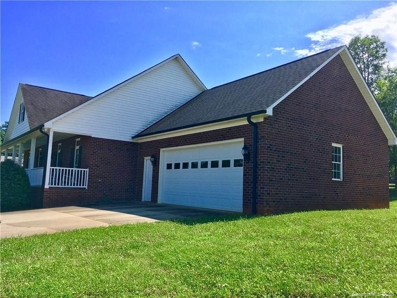 1331 Sedgewood Ln, Lincolnton, NC 28092