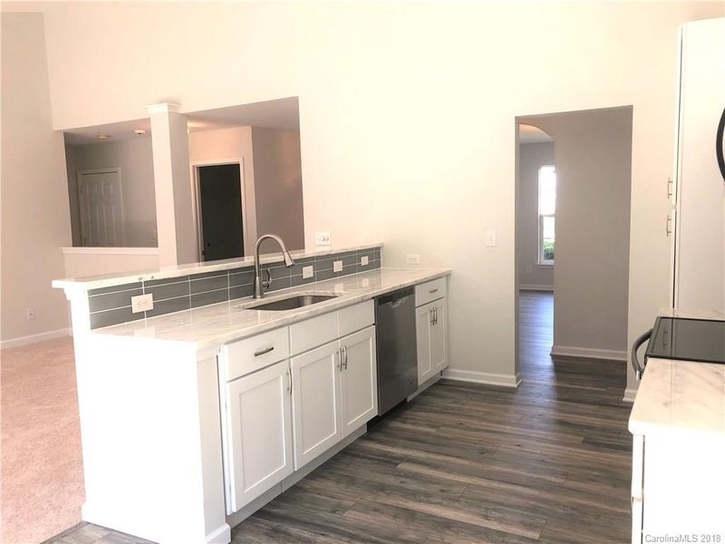 127 Winborne Dr, Mooresville, NC 28115