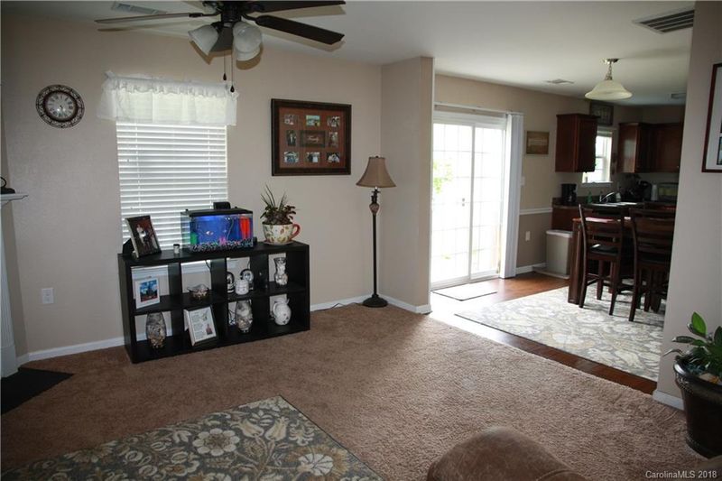 4909 Broad Leaf Ct, Dallas, NC 28034