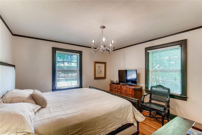 1827 Chatham Ave, Charlotte, NC 28205