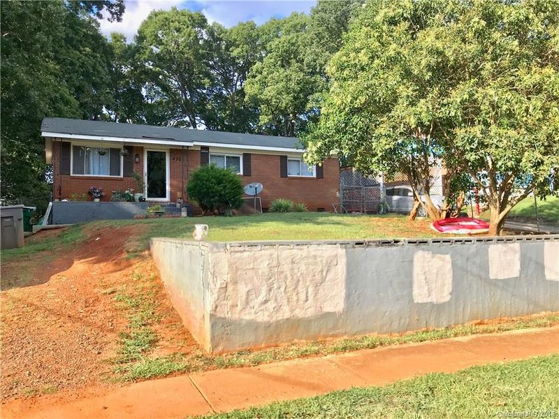 430 Echodale Dr, Charlotte, NC 28217