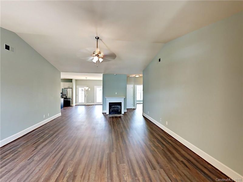 9204 Duckhorn Dr, Charlotte, NC 28277