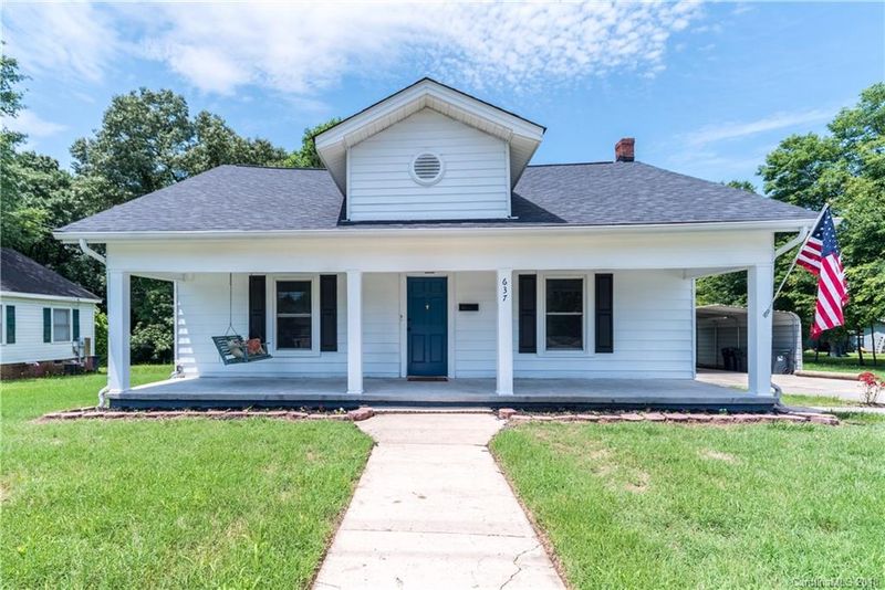 637 N Main St, Stanley, NC 28164