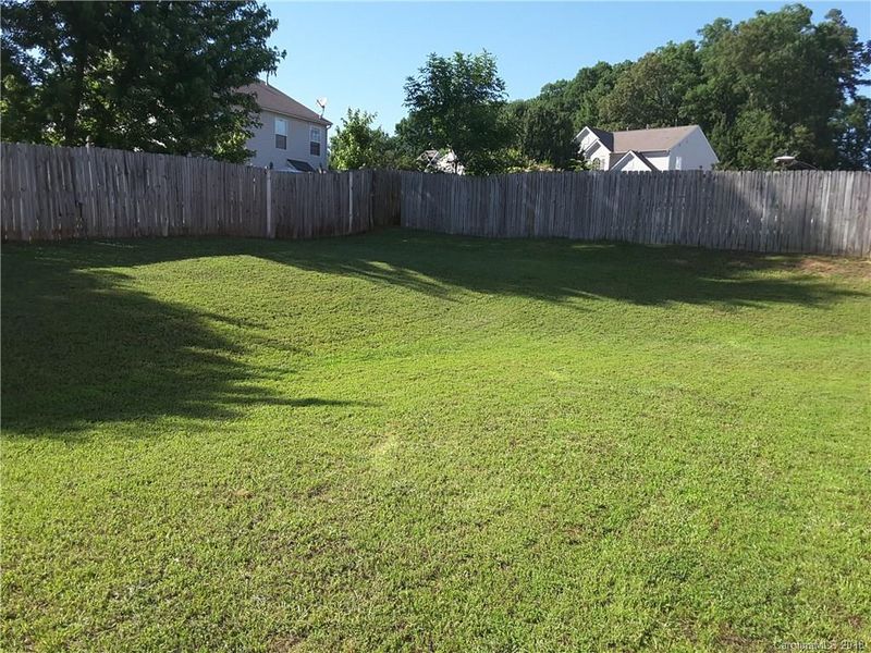 5912 Firethorne Ln, Concord, NC 28025