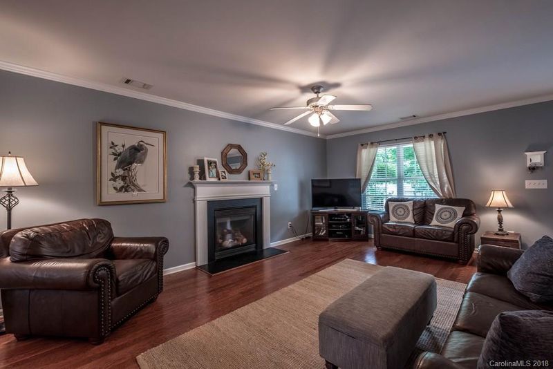 19108 Kanawha Dr, Cornelius, NC 28031