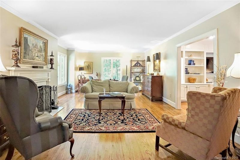 5257 Summer Gate Dr, Charlotte, NC 28226
