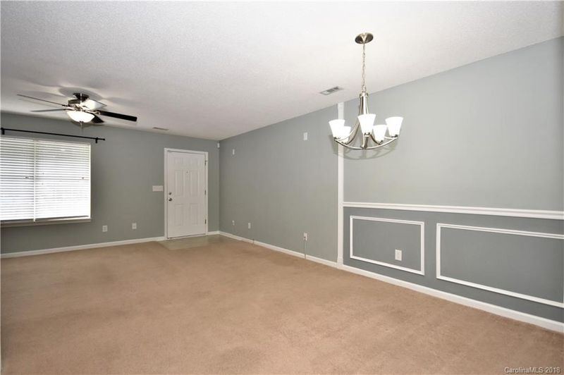 5708 Prescott Ct, Charlotte, NC 28269