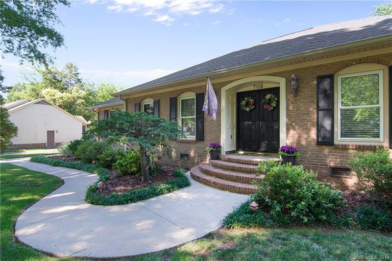 7108 Summerlin Pl, Charlotte, NC 28226