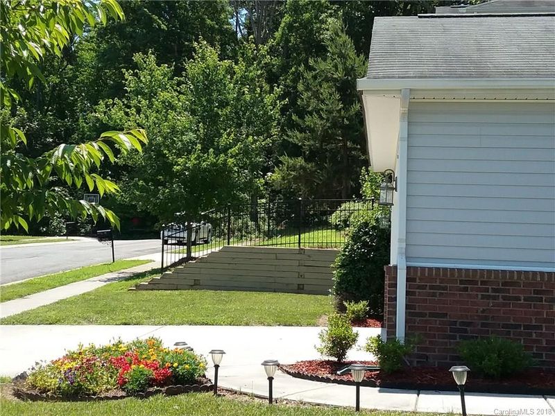 1443 Southern Sugar Dr #81, Charlotte, NC 28262