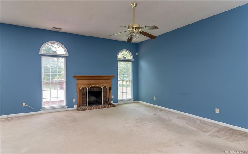3441 Pondridge Ct, Charlotte, NC 28269