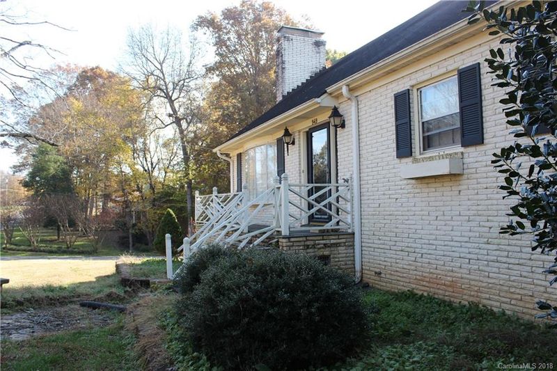 949 Coventry Rd, Kannapolis, NC 28081