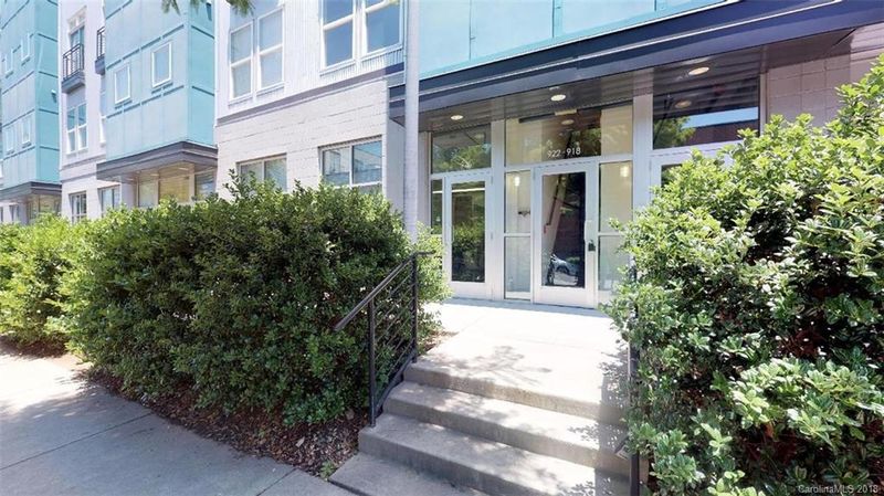 922 W Hill St, Charlotte, NC 28208