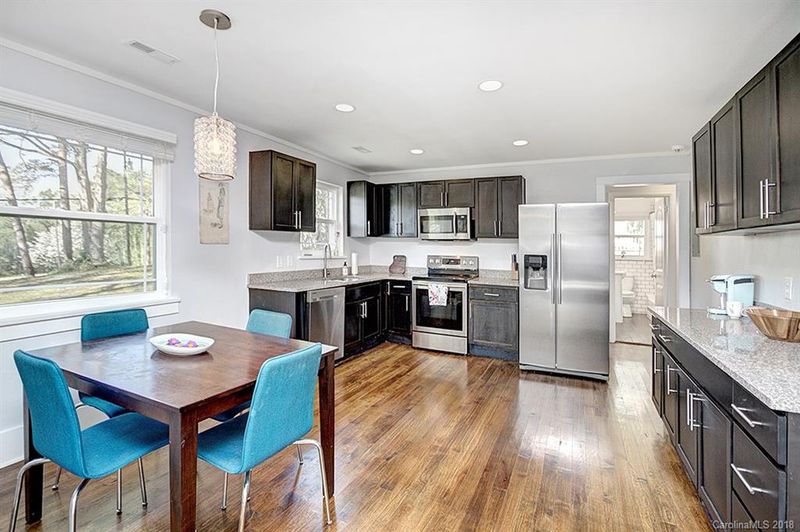 3015 Hilliard Dr, Charlotte, NC 28205