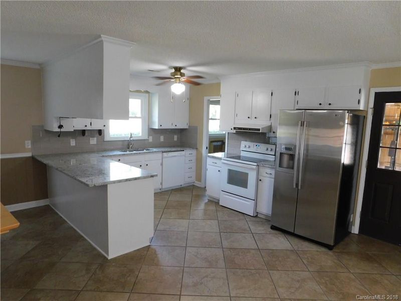 6239 Pleasant Grove Rd, Charlotte, NC 28216