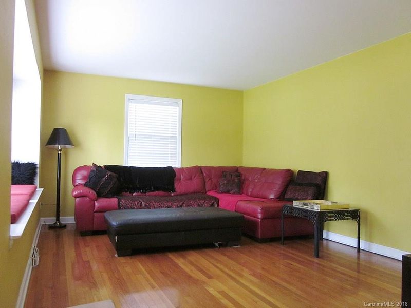 3711 Conway Ave, Charlotte, NC 28209