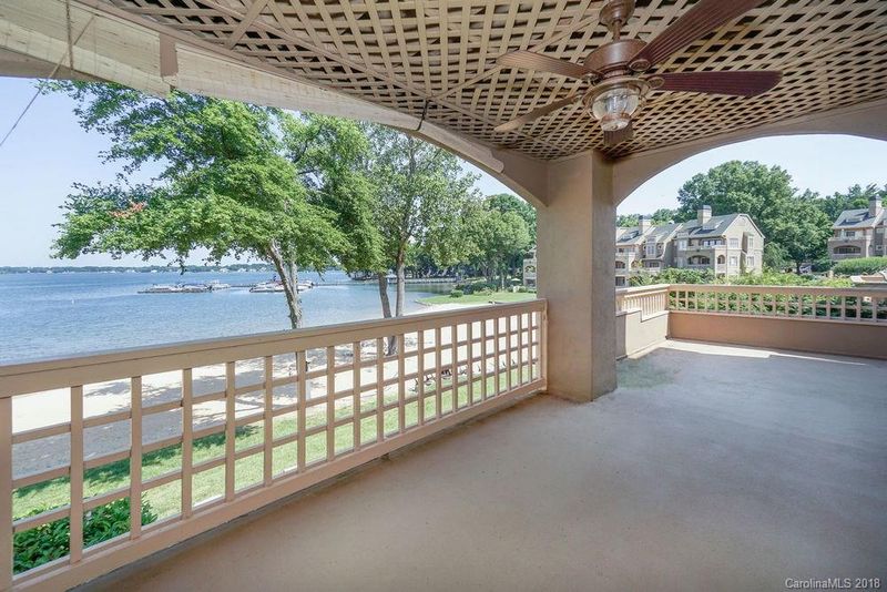 611 Portside Dr #611, Davidson, NC 28036