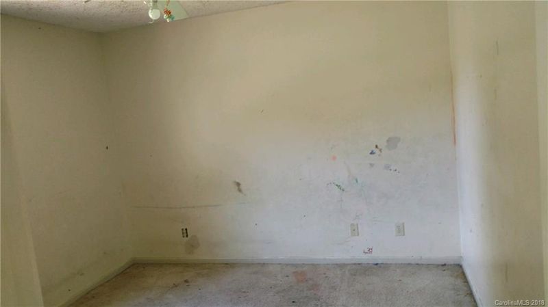 504 W Old Post Rd, Cherryville, NC 28021