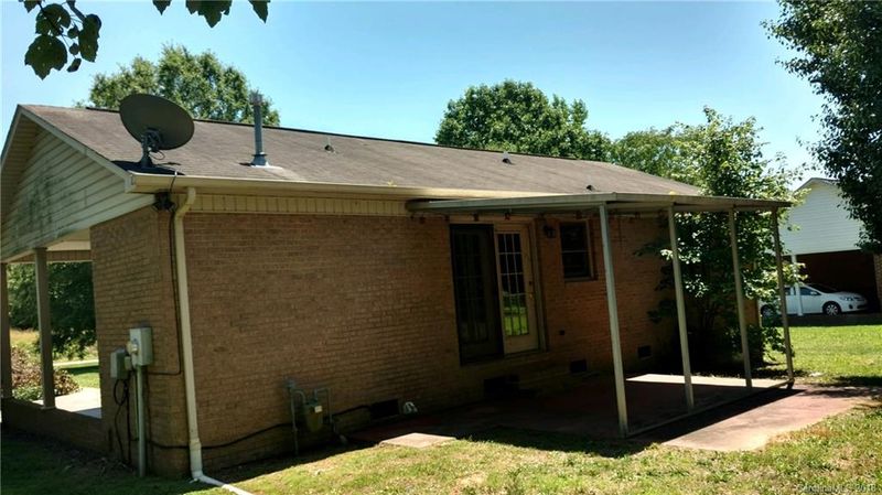504 W Old Post Rd, Cherryville, NC 28021