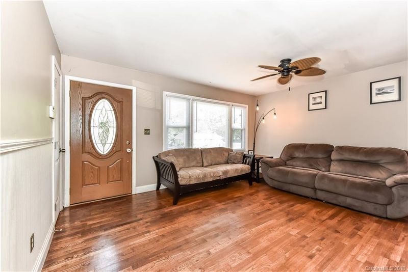 19308 Smithville Ln, Cornelius, NC 28031
