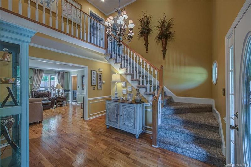 2390 Erika Ln, Gastonia, NC 28056