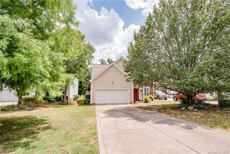 2120 Highland Park Dr #232, Charlotte, NC 28269