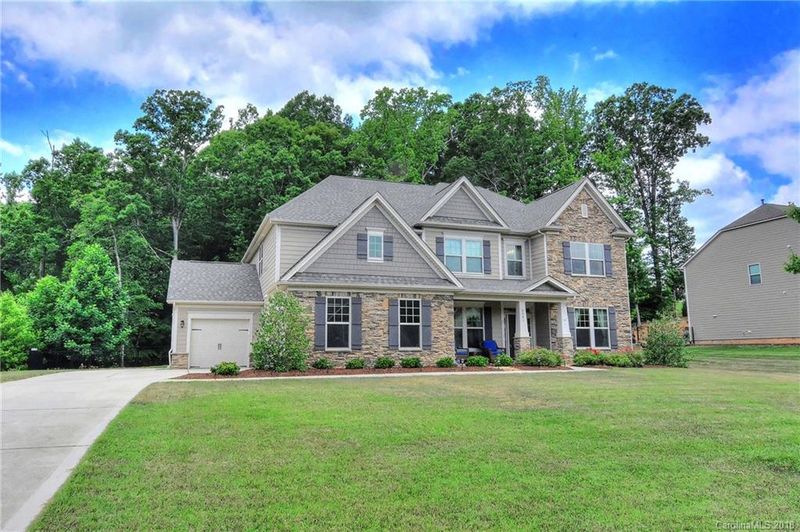 6501 Loyola Ct, Mint Hill, NC 28227