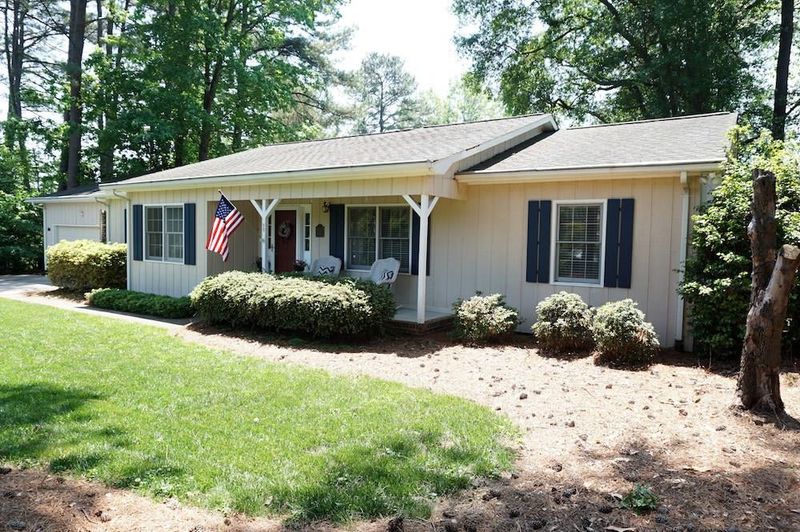 55 Pinehurst Ln, Newton, NC 28658