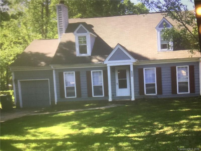 8631 Brookstead Dr, Charlotte, NC 28215