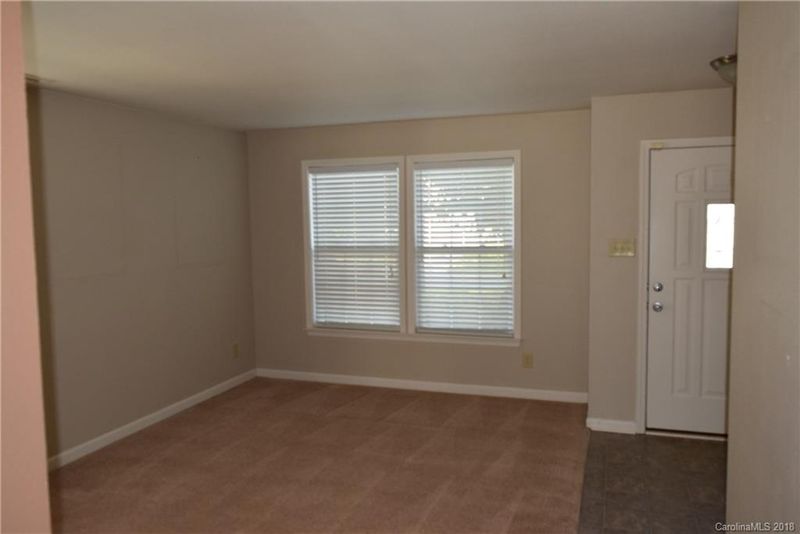 4556 Stone Mountain Dr, Gastonia, NC 28054