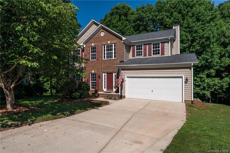 180 Walmsley Pl #16, Mooresville, NC 28117