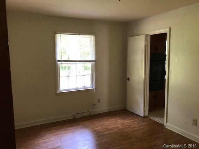 3523 Manchester Dr #13, Charlotte, NC 28217