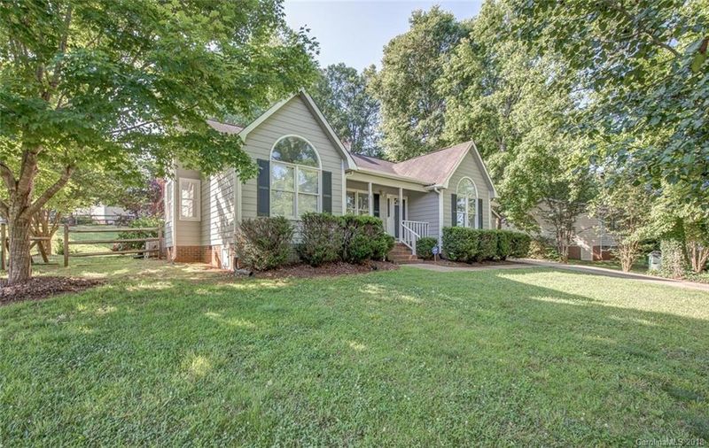 4356 Hickory Hollow Rd, Gastonia, NC 28056