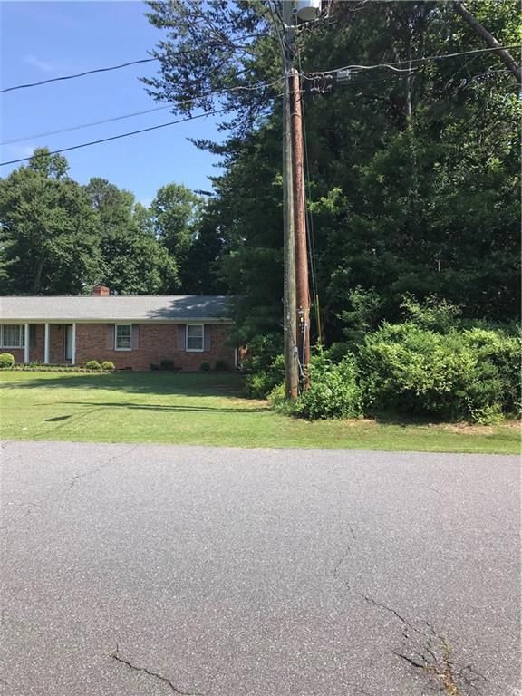 1231 24th Ave NE #44/B, Hickory, NC 28601
