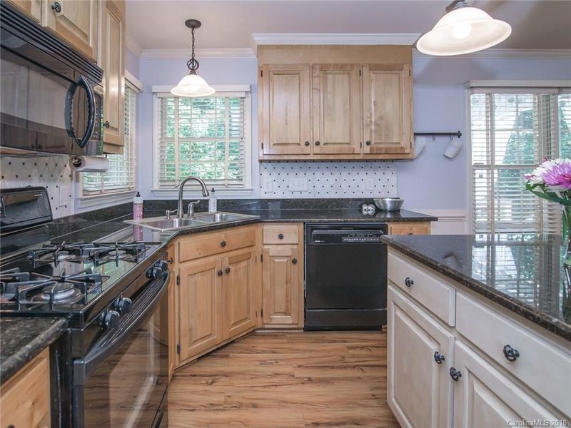 4725 Beech Crest Pl, Charlotte, NC 28269
