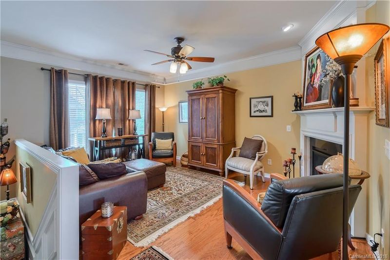 923 Lyndley Dr, Fort Mill, SC 29708