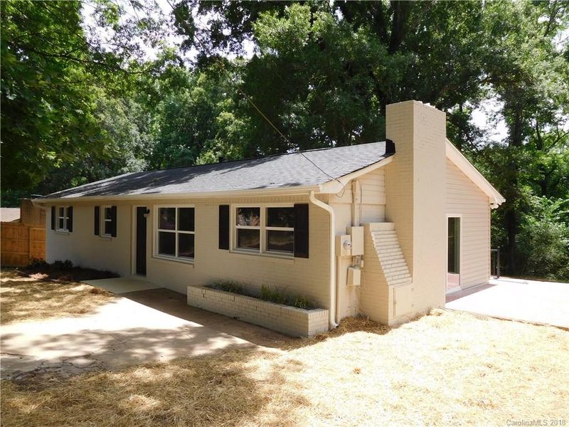 2516 Maplewood Dr, Gastonia, NC 28052