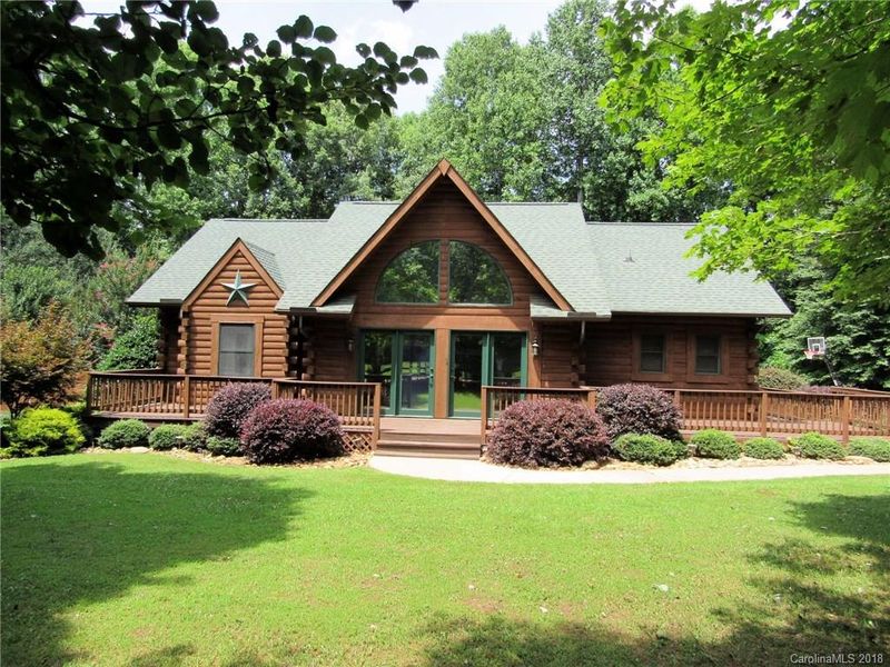 508 Winterberry Ln, Gastonia, NC 28056