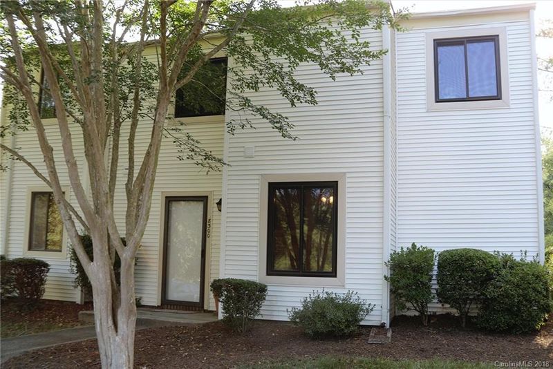 8300 Ramath Dr #11, Charlotte, NC 28211