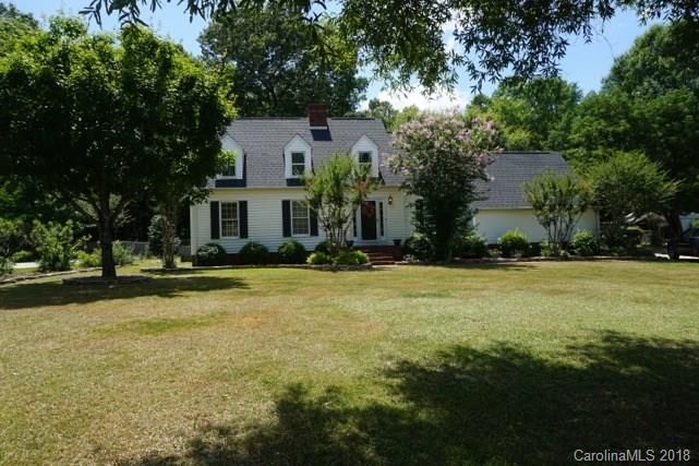 1713 Sharon Ln, Lancaster, SC 29720