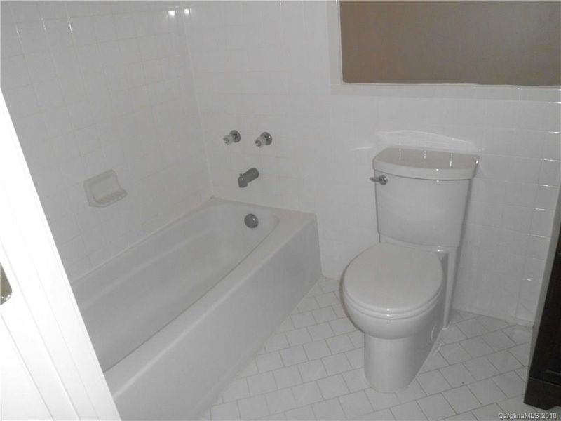 2561 Ellys St, Lincolnton, NC 28092