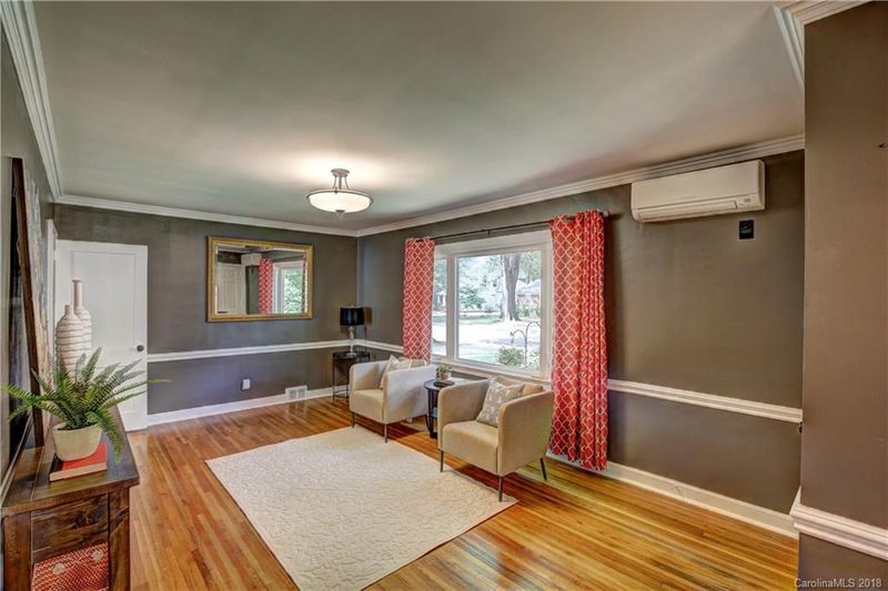 611 Greystone Rd #6, Charlotte, NC 28209