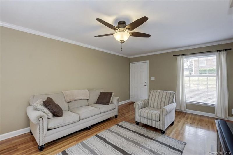 4333 Hathaway Rd #E, Charlotte, NC 28211
