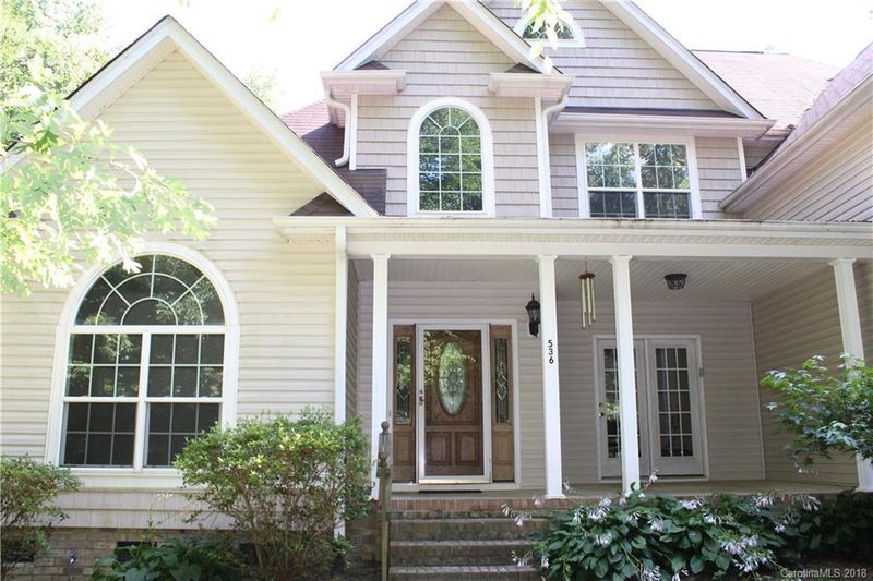 536 Hickory Wood Dr, Kannapolis, NC 28083