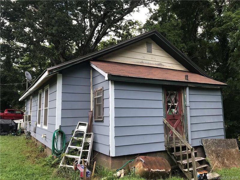 501 3rd St, Stanley, NC 28164