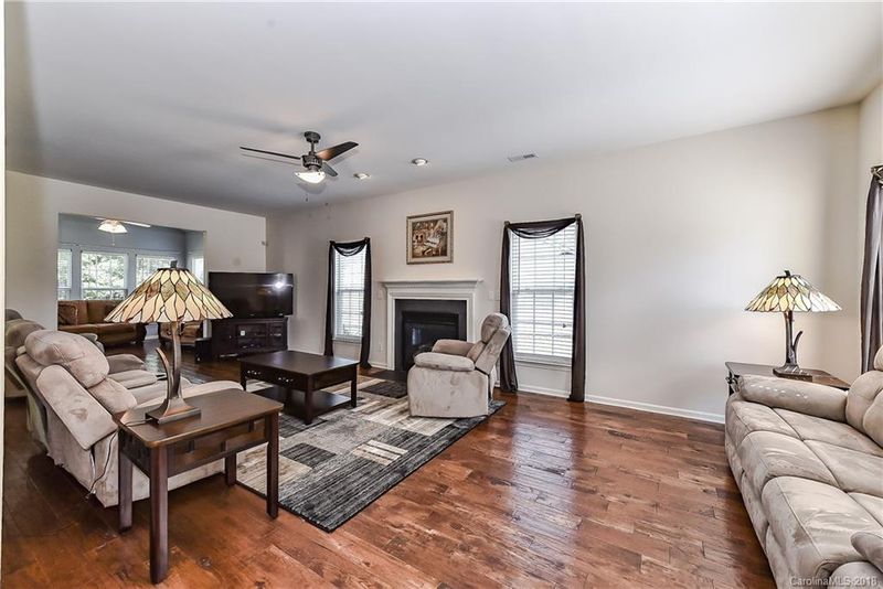 2008 Hollyhedge Ln, Indian Trail, NC 28079